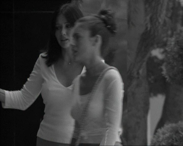 Charmed-Online-dot-net_205ShesaManBabyaMan0594.jpg