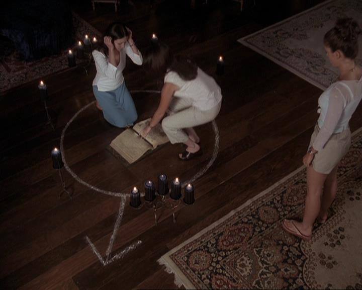 Charmed-Online-dot-net_205ShesaManBabyaMan0777.jpg