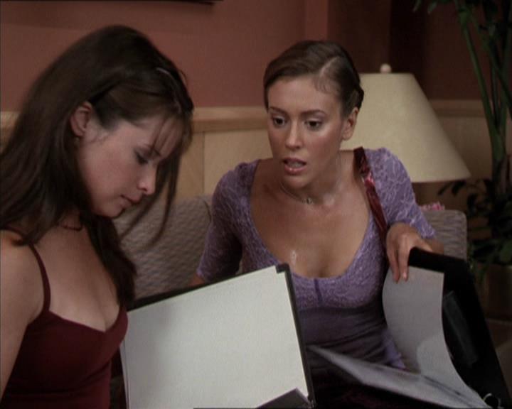 Charmed-Online-dot-net_205ShesaManBabyaMan1220.jpg