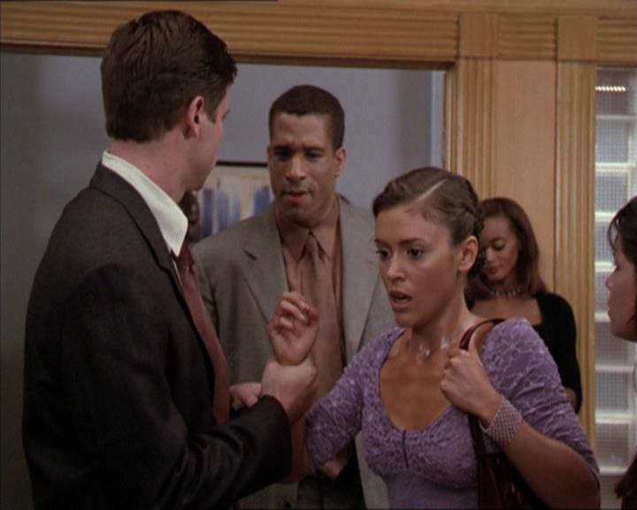 Charmed-Online-dot-net_205ShesaManBabyaMan1388.jpg