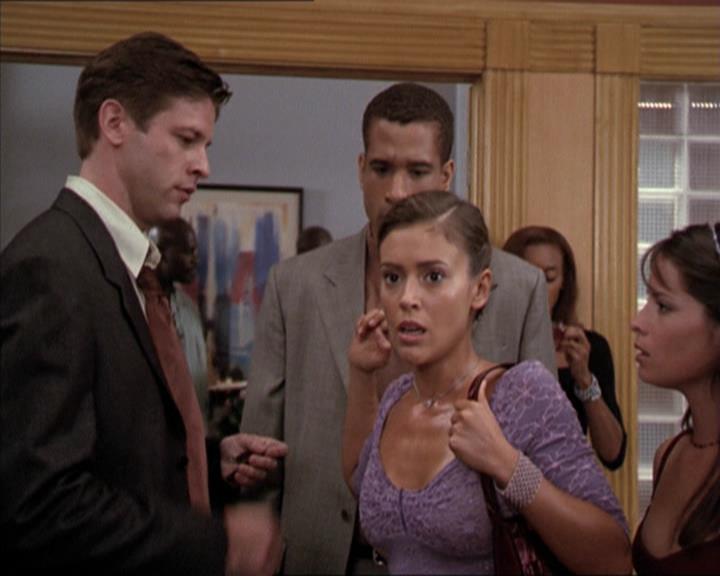 Charmed-Online-dot-net_205ShesaManBabyaMan1390.jpg