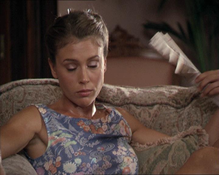 Charmed-Online-dot-net_205ShesaManBabyaMan1571.jpg