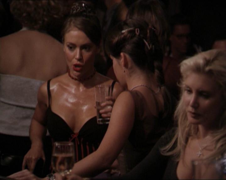 Charmed-Online-dot-net_205ShesaManBabyaMan1642.jpg