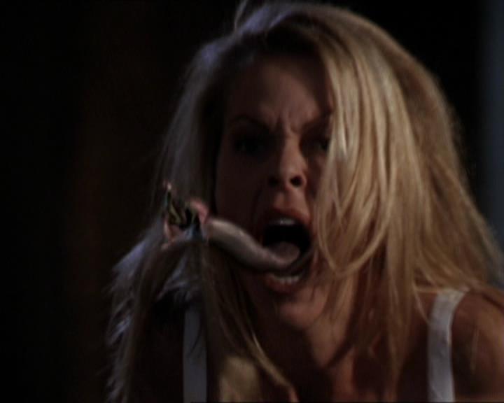 Charmed-Online-dot-net_205ShesaManBabyaMan1860.jpg