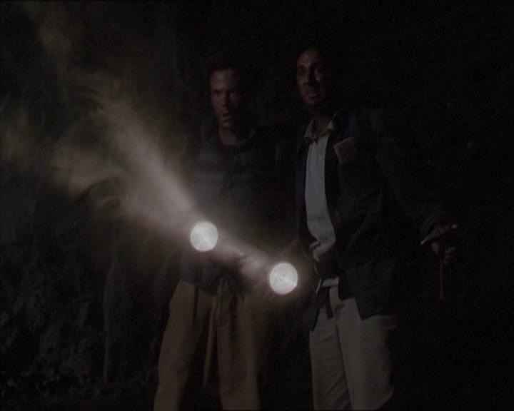 Charmed-Online-dot-net_206ThatOldBlackMagic0131.jpg