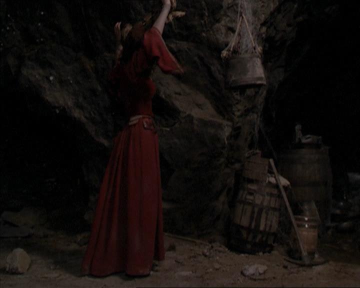 Charmed-Online-dot-net_206ThatOldBlackMagic0156.jpg