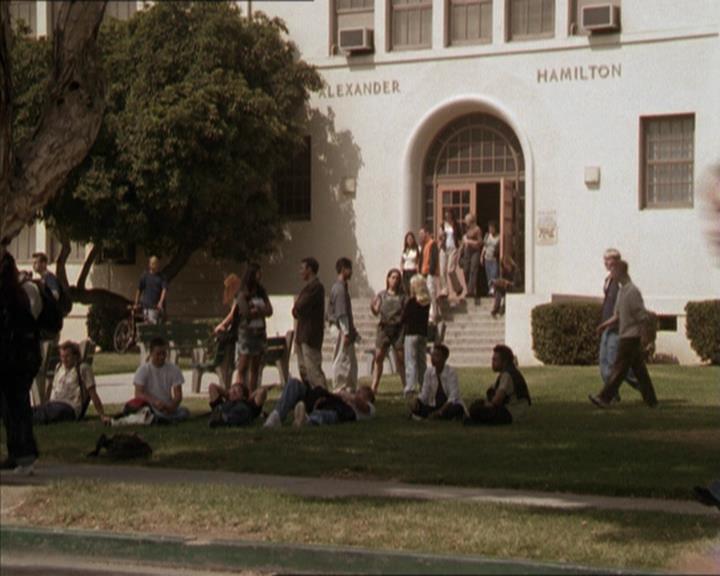 Charmed-Online-dot-net_206ThatOldBlackMagic0634.jpg