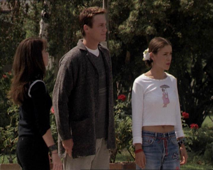 Charmed-Online-dot-net_206ThatOldBlackMagic0647.jpg