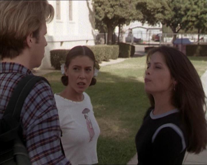 Charmed-Online-dot-net_206ThatOldBlackMagic0712.jpg