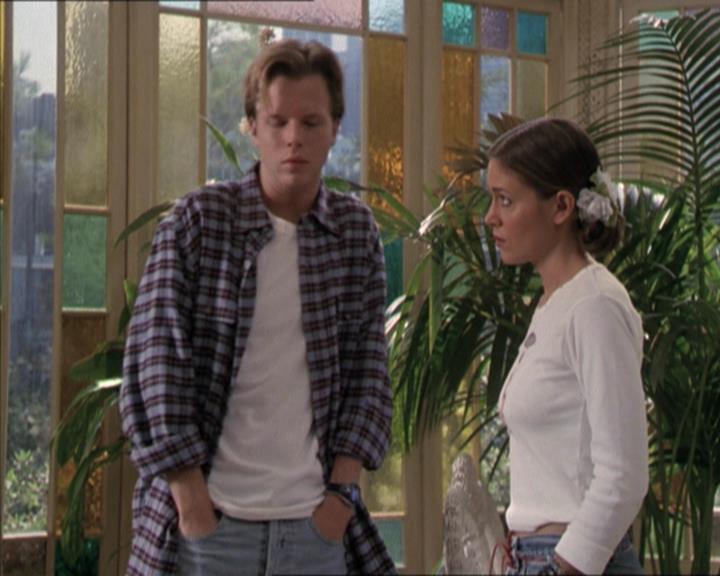 Charmed-Online-dot-net_206ThatOldBlackMagic0916.jpg