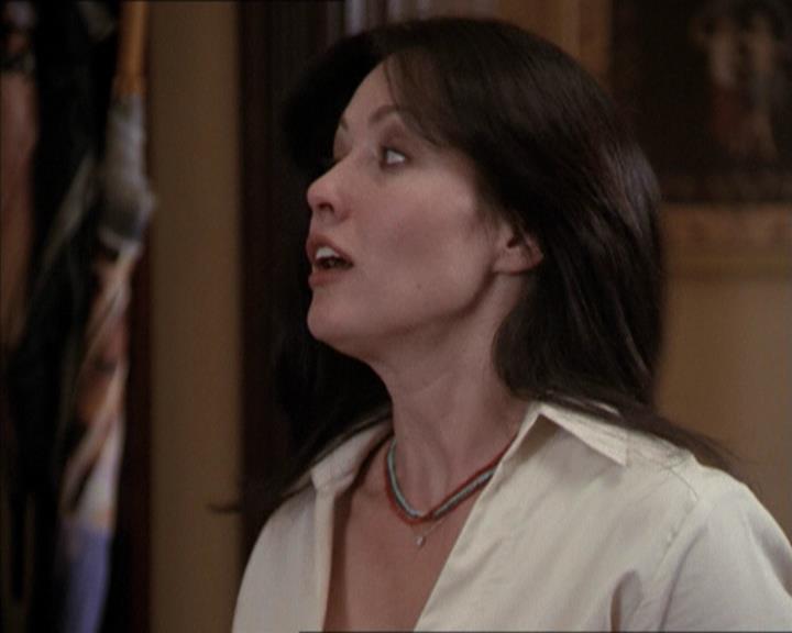 Charmed-Online-dot-net_206ThatOldBlackMagic0935.jpg