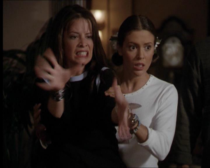 Charmed-Online-dot-net_206ThatOldBlackMagic1925.jpg