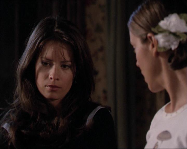 Charmed-Online-dot-net_206ThatOldBlackMagic2000.jpg