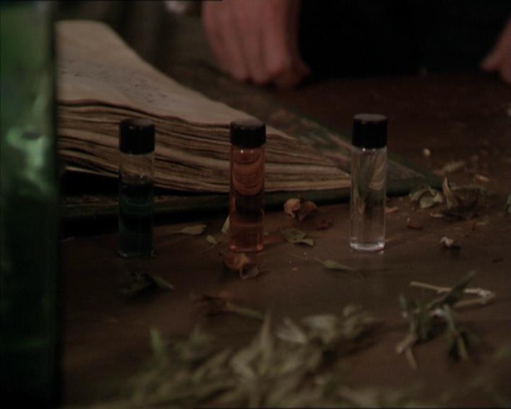 Charmed-Online-dot-net_206ThatOldBlackMagic2009.jpg