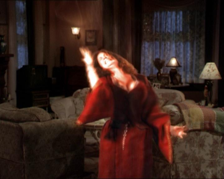 Charmed-Online-dot-net_206ThatOldBlackMagic2138.jpg