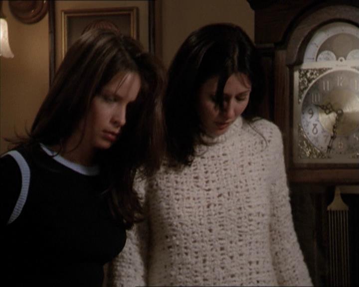 Charmed-Online-dot-net_206ThatOldBlackMagic2148.jpg