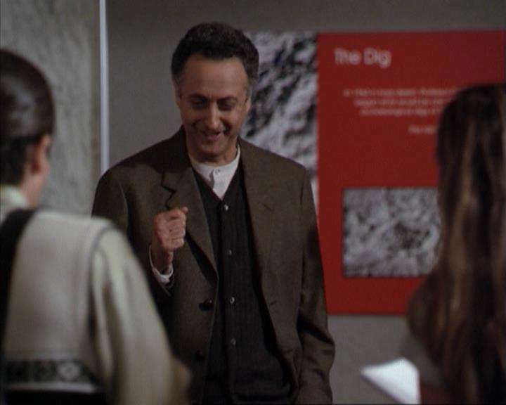 Charmed-Online-dot-net_207TheyreEverywhere0020.jpg