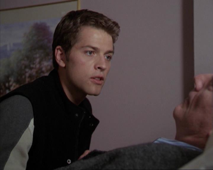 Charmed-Online-dot-net_207TheyreEverywhere0071.jpg