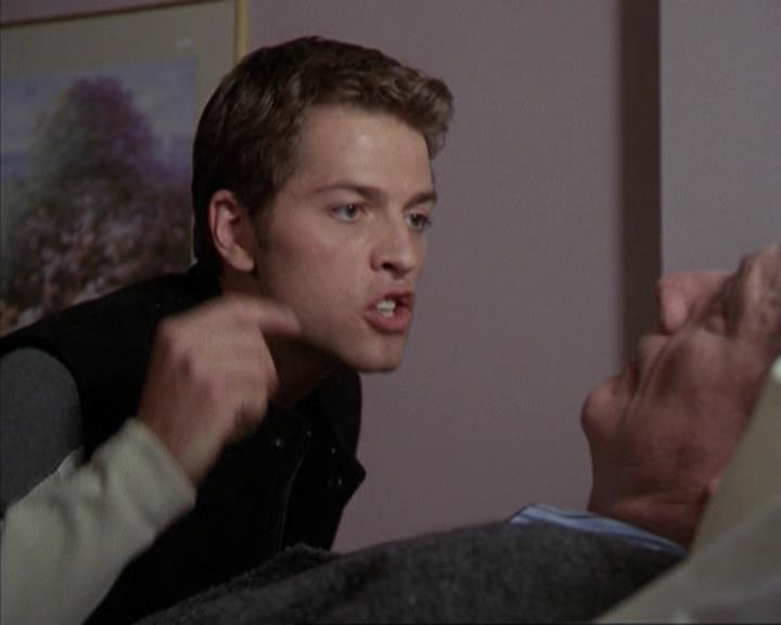 Charmed-Online-dot-net_207TheyreEverywhere0075.jpg