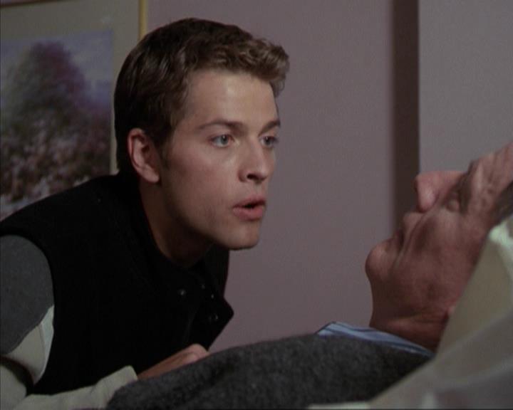 Charmed-Online-dot-net_207TheyreEverywhere0077.jpg
