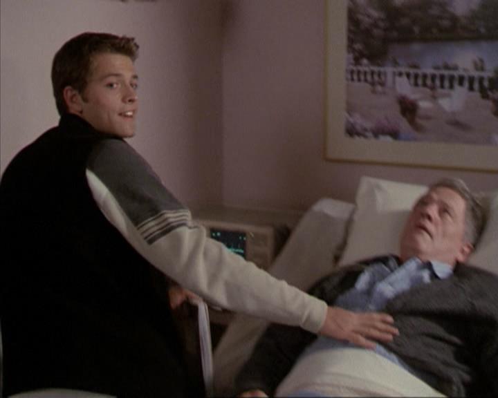 Charmed-Online-dot-net_207TheyreEverywhere0090.jpg