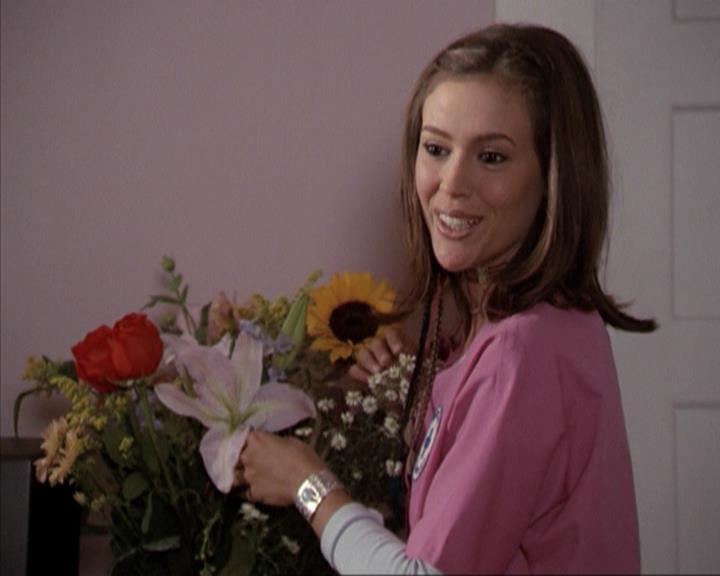 Charmed-Online-dot-net_207TheyreEverywhere0098.jpg