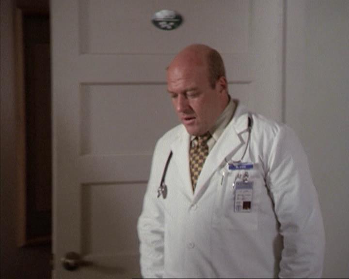 Charmed-Online-dot-net_207TheyreEverywhere0104.jpg