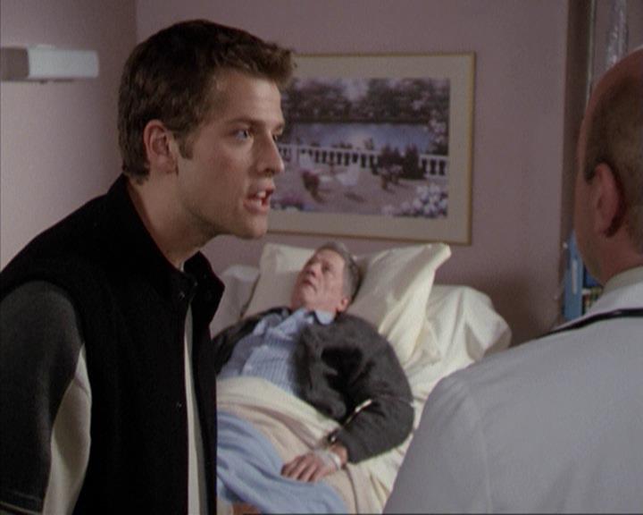 Charmed-Online-dot-net_207TheyreEverywhere0125.jpg