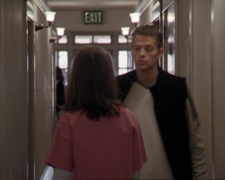 Charmed-Online-dot-net_207TheyreEverywhere0131.jpg