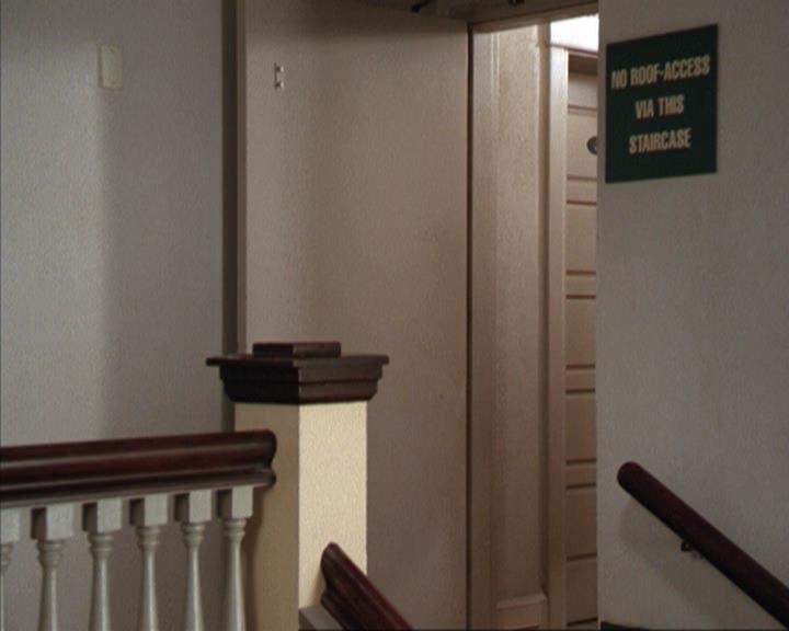 Charmed-Online-dot-net_207TheyreEverywhere0139.jpg