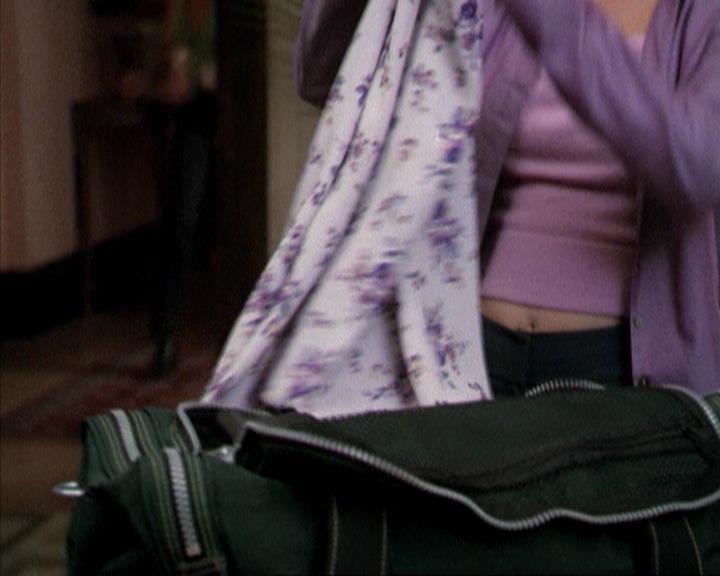 Charmed-Online-dot-net_207TheyreEverywhere0147.jpg