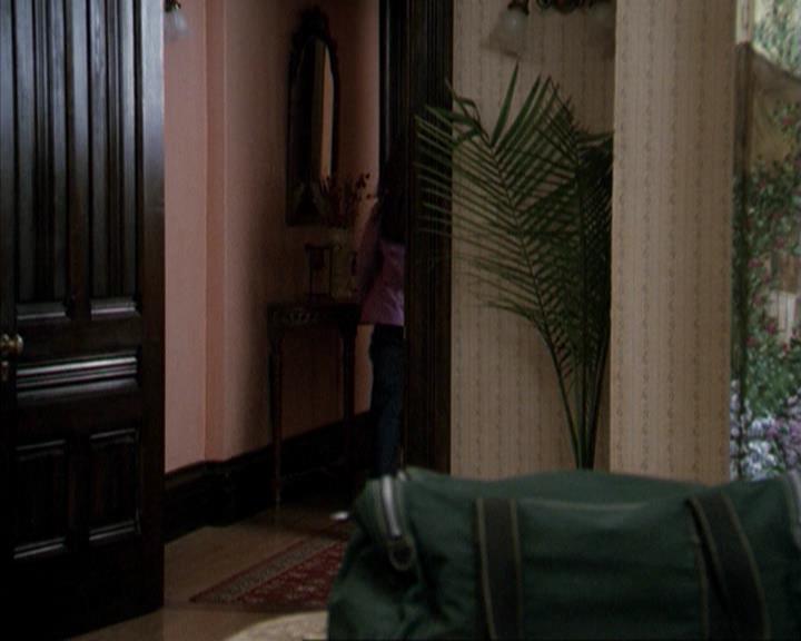 Charmed-Online-dot-net_207TheyreEverywhere0227.jpg