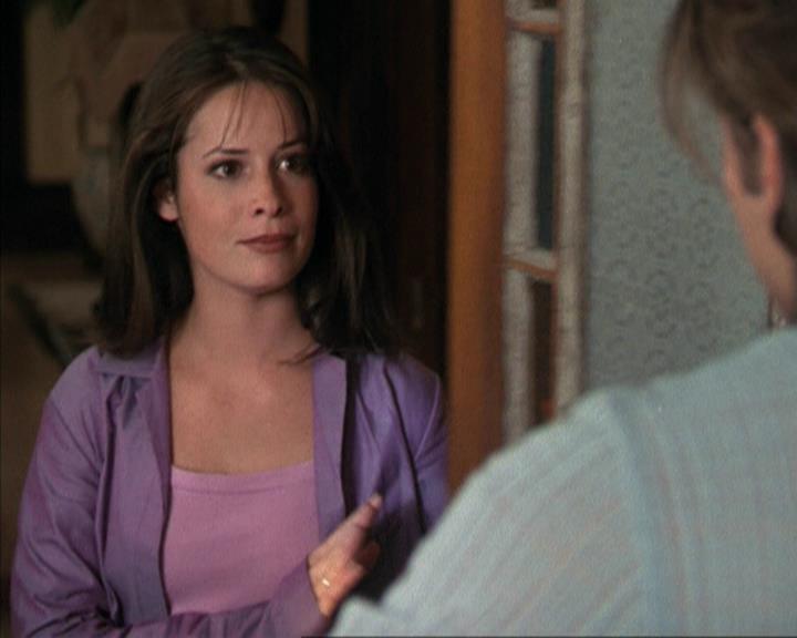 Charmed-Online-dot-net_207TheyreEverywhere0259.jpg