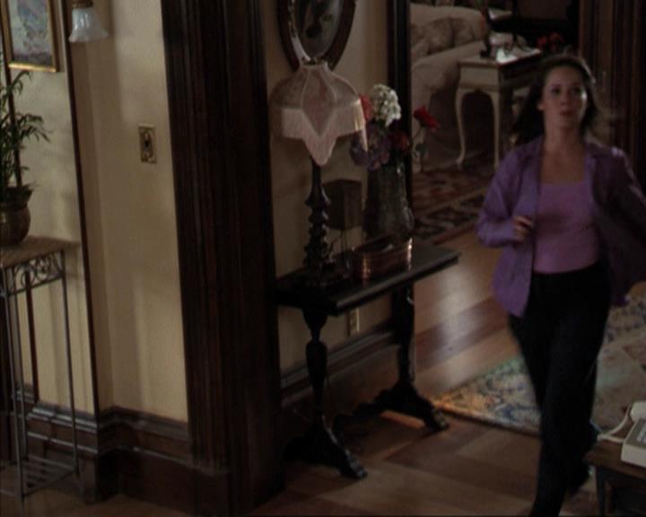 Charmed-Online-dot-net_207TheyreEverywhere0263.jpg