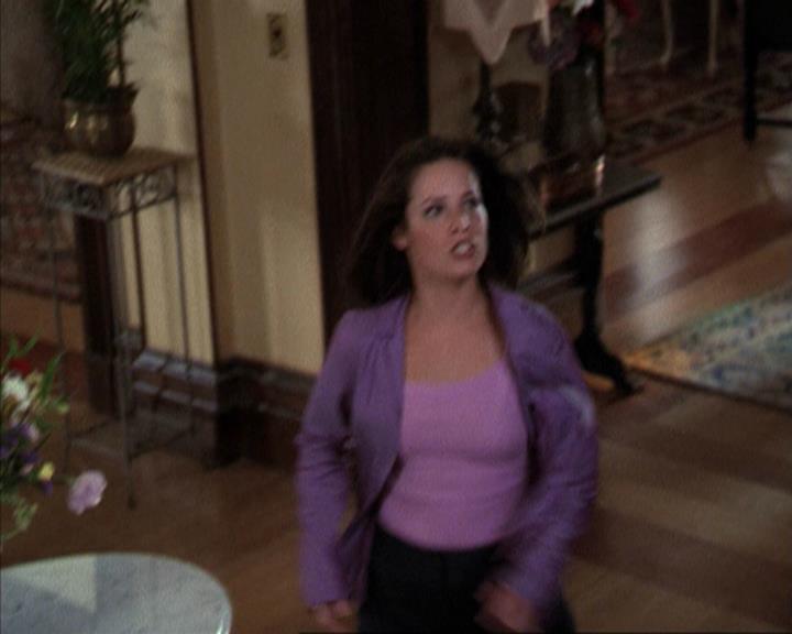 Charmed-Online-dot-net_207TheyreEverywhere0264.jpg