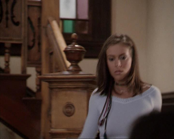 Charmed-Online-dot-net_207TheyreEverywhere0442.jpg