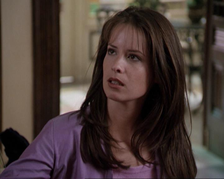 Charmed-Online-dot-net_207TheyreEverywhere0461.jpg