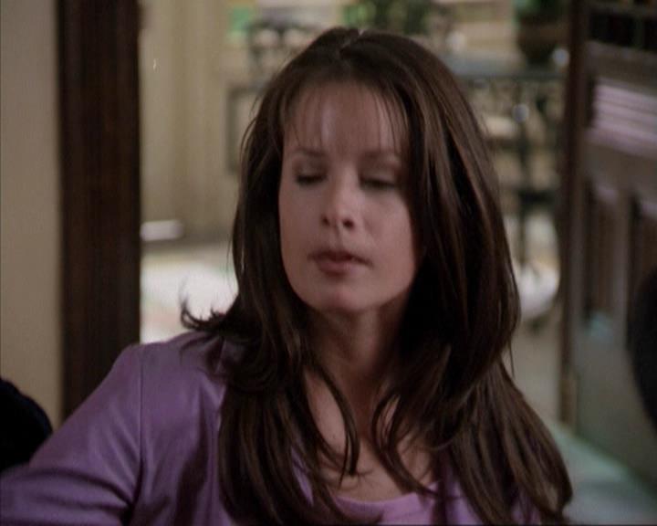 Charmed-Online-dot-net_207TheyreEverywhere0474.jpg