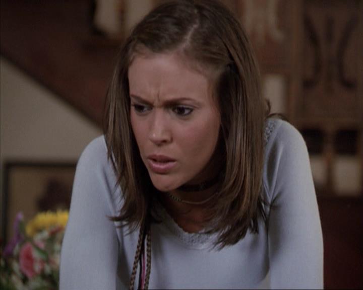 Charmed-Online-dot-net_207TheyreEverywhere0480.jpg