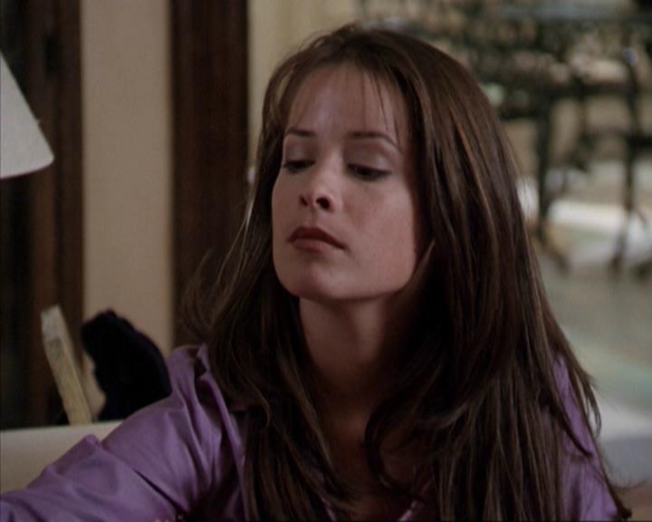 Charmed-Online-dot-net_207TheyreEverywhere0485.jpg