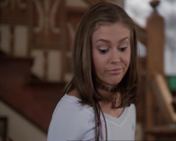 Charmed-Online-dot-net_207TheyreEverywhere0492.jpg