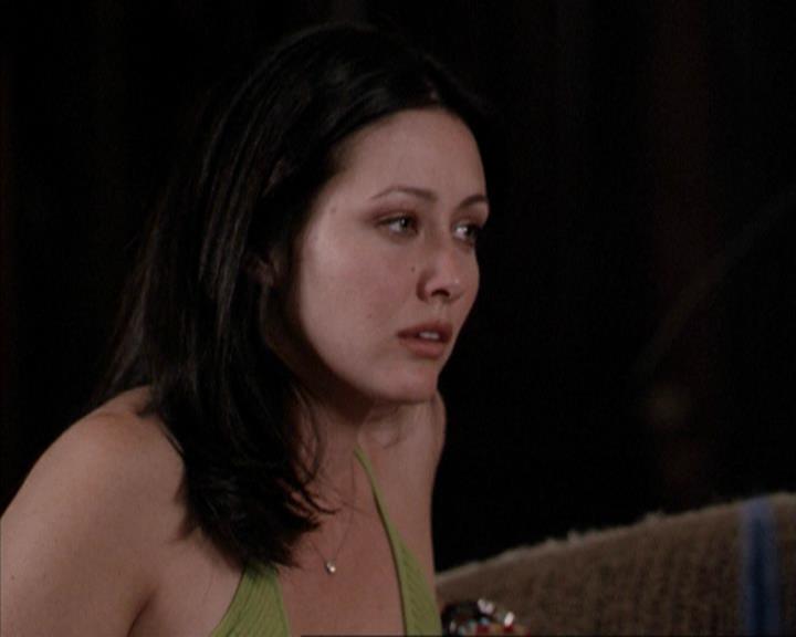Charmed-Online-dot-net_207TheyreEverywhere0494.jpg
