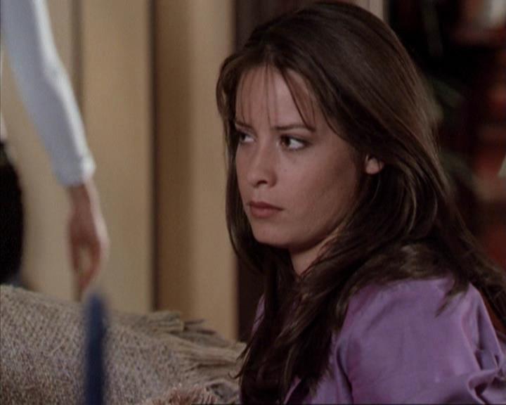 Charmed-Online-dot-net_207TheyreEverywhere0495.jpg