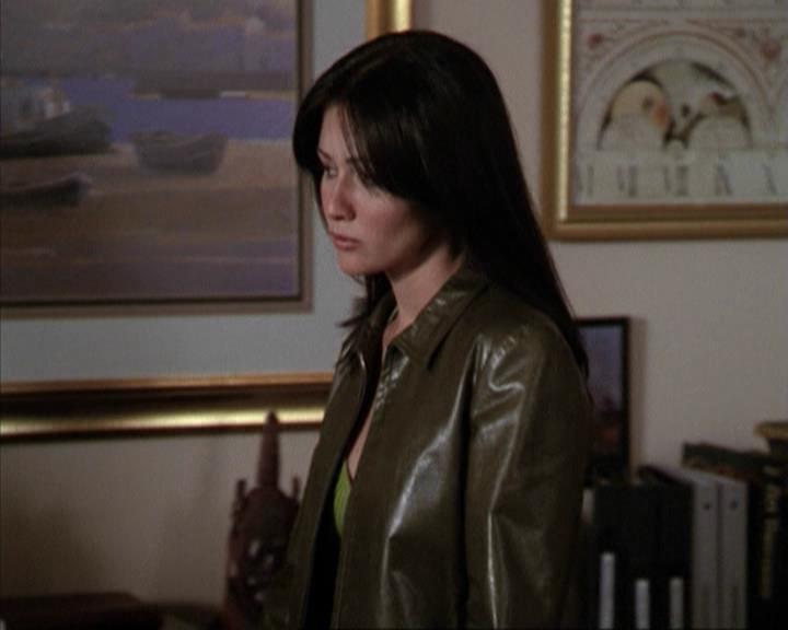 Charmed-Online-dot-net_207TheyreEverywhere0510.jpg