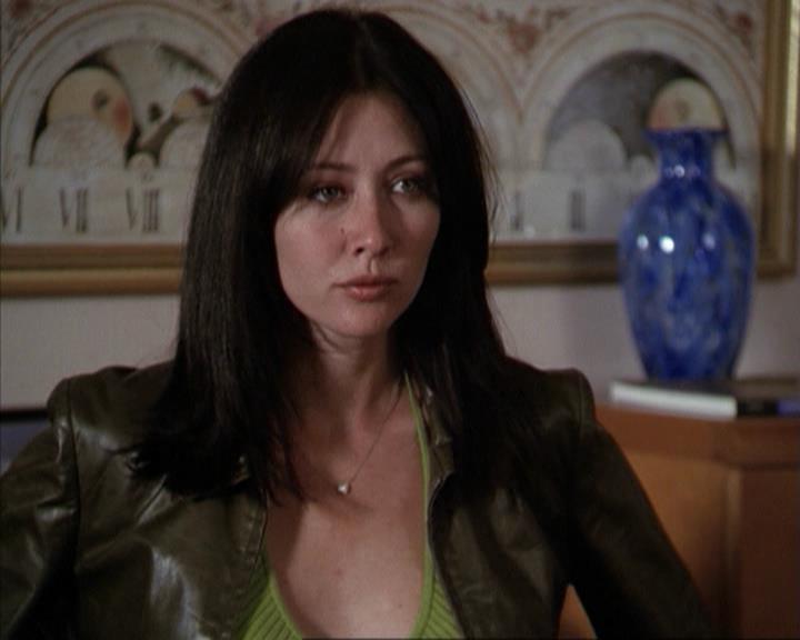 Charmed-Online-dot-net_207TheyreEverywhere0521.jpg Charmed-Online-dot-net_207TheyreEverywhere0521.jpg