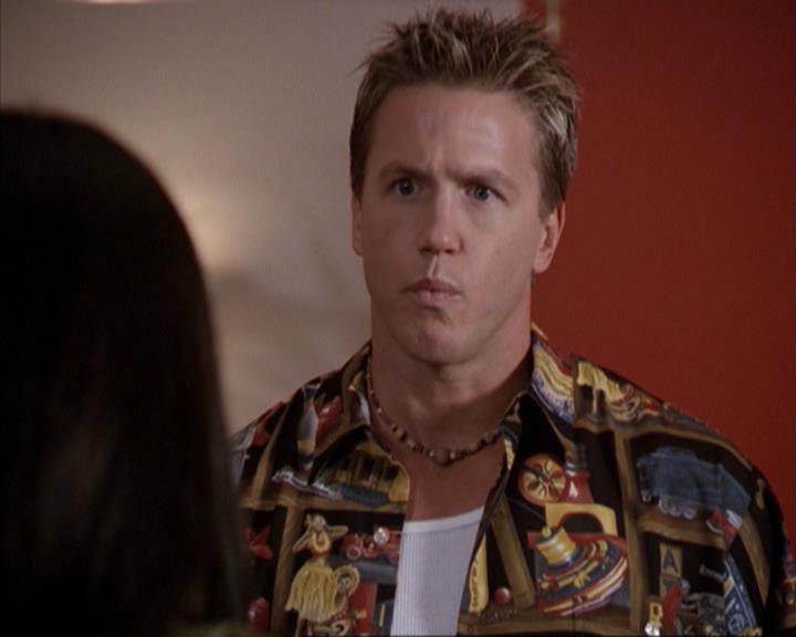 Charmed-Online-dot-net_207TheyreEverywhere0545.jpg