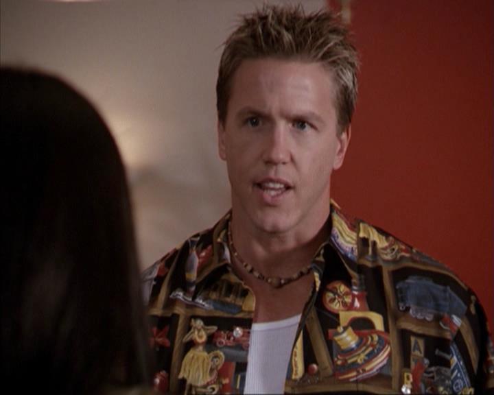 Charmed-Online-dot-net_207TheyreEverywhere0546.jpg
