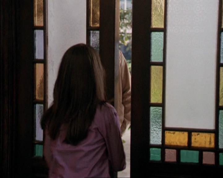 Charmed-Online-dot-net_207TheyreEverywhere0577.jpg