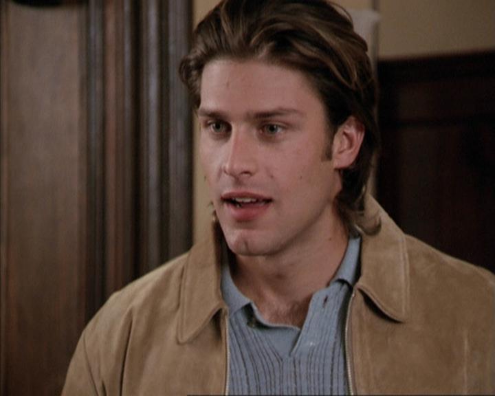 Charmed-Online-dot-net_207TheyreEverywhere0602.jpg