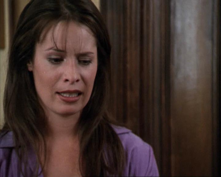 Charmed-Online-dot-net_207TheyreEverywhere0608.jpg
